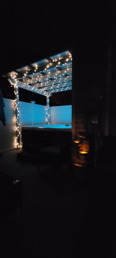 Hot Tub- 80'S Arcade- Pool Table- Historic Downtown- 7 Car Parking Villa St. Augustine Buitenkant foto