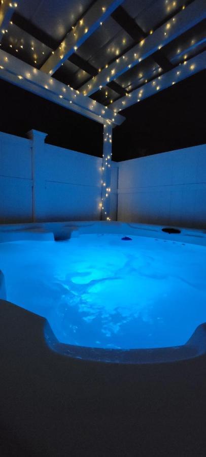 Hot Tub- 80'S Arcade- Pool Table- Historic Downtown- 7 Car Parking Villa St. Augustine Buitenkant foto